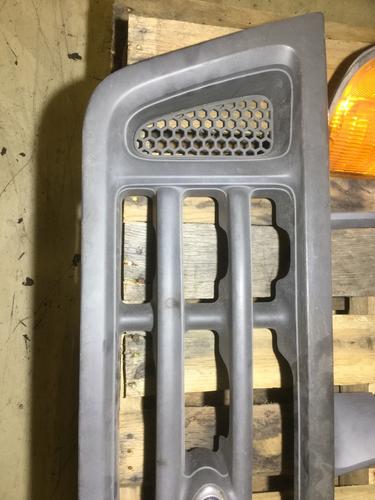 FORD E450 Grille