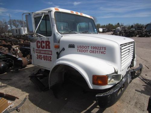 INTERNATIONAL 4900 CAB CLIP