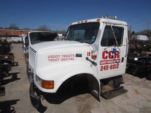 INTERNATIONAL 4900 CAB CLIP