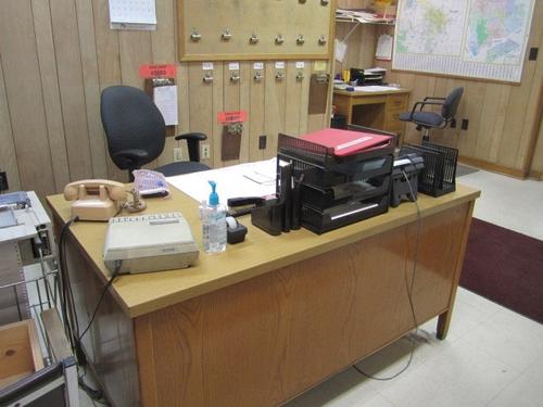   DESK & CHAIRS