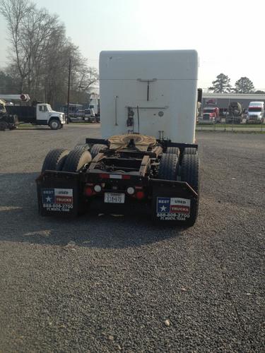 PETERBILT 385 TRUCK TRACTOR