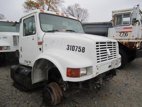 INTERNATIONAL 4900 CAB CLIP