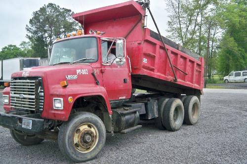 FORD L8000 DUMP TRUCK