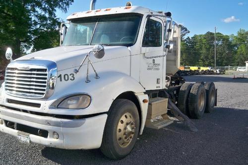 FREIGHTLINER COLUMBIA TRUCK TRACTOR