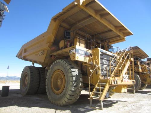 CATERPILLAR 785B MINING HAUL TRUCK