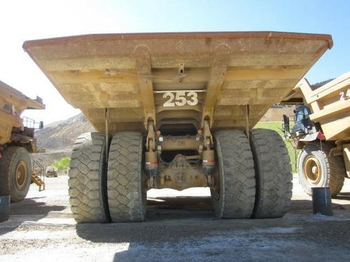 CATERPILLAR 785B MINING HAUL TRUCK