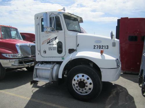 PETERBILT 330 CAB CLIP