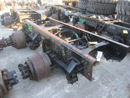 VOLVO MANUFACTURER  CUTOFF - TANDEM AXLE