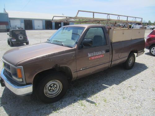 CHEVROLET  PICKUP TRUCK