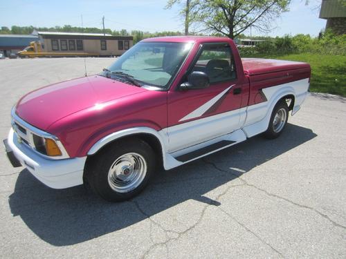 CHEVROLET  PICKUP TRUCK