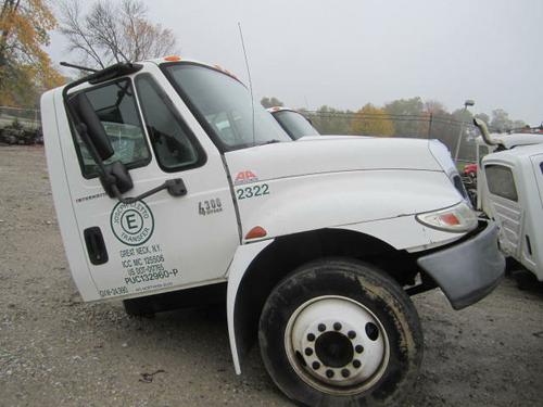 INTERNATIONAL 4300 CAB CLIP