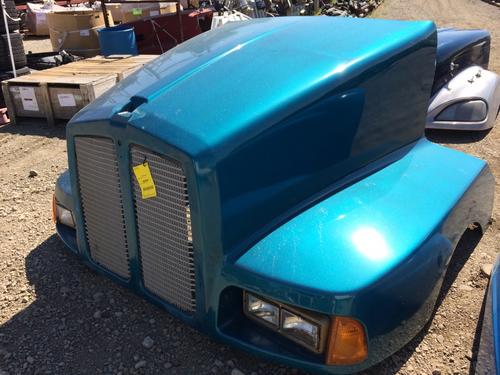 KENWORTH T600 Hood