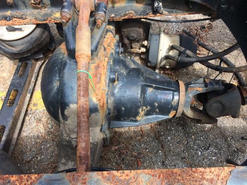 VOLVO MANUFACTURER CORPORATE AIR TANDEM CUTOFF - TANDEM AXLE