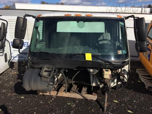 INTERNATIONAL 4200 CAB