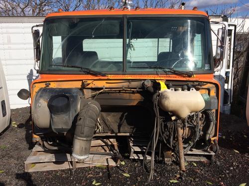 VOLVO  CAB