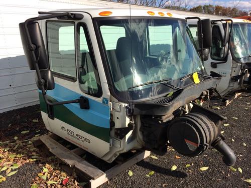 INTERNATIONAL 4300 CAB