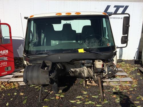 INTERNATIONAL 4300 CAB