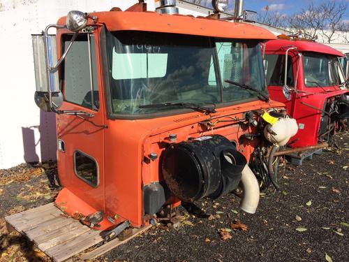 VOLVO  CAB