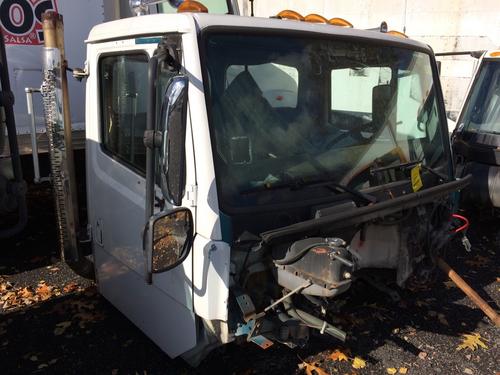 FREIGHTLINER  CAB