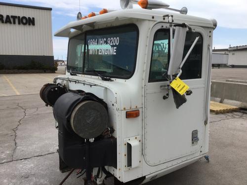 INTERNATIONAL 9200 CAB