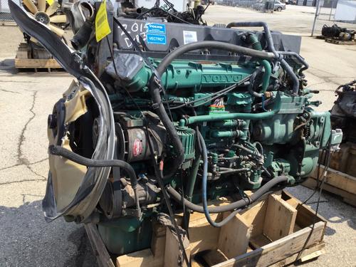 VOLVO D-13 Engine Assembly