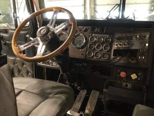 KENWORTH W900 CAB