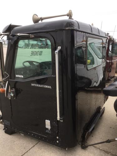 INTERNATIONAL 9900 CAB