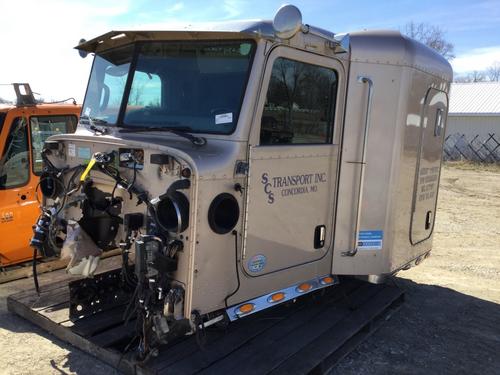 PETERBILT 386 CAB