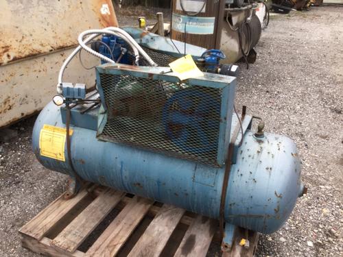 QUINCY ELECTRIC 210QRBL3 AIR COMPRESSOR