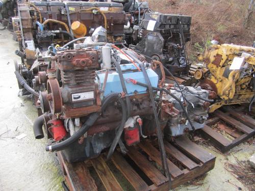 INTERNATIONAL T444E Engine Assembly