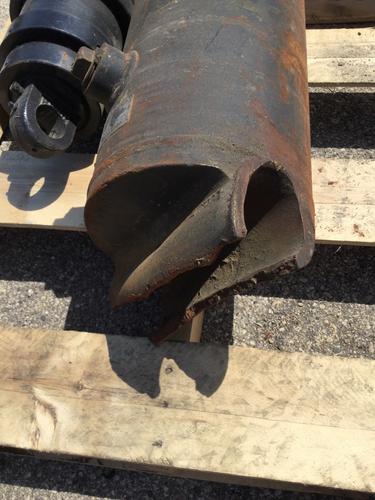   HYDRAULIC CYLINDERS
