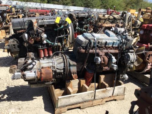 INTERNATIONAL DT466E Engine Assembly