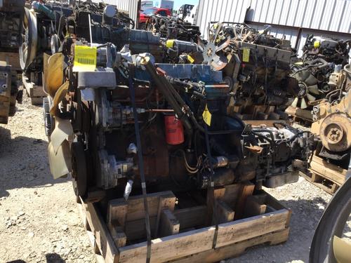 INTERNATIONAL DT466E Engine Assembly