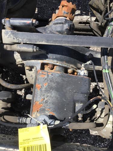 ROCKWELL RT40-145 CUTOFF - TANDEM AXLE