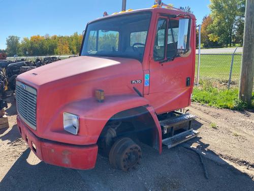 FREIGHTLINER FL70 CAB