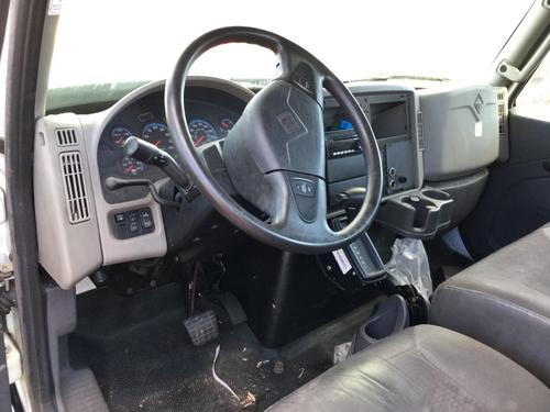 INTERNATIONAL  CAB CLIP