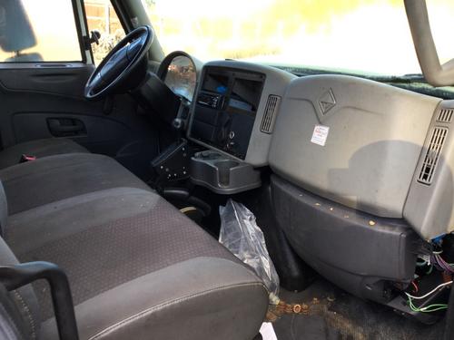 INTERNATIONAL  CAB CLIP