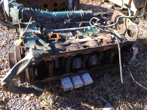 VOLVO D-13 Engine Assembly