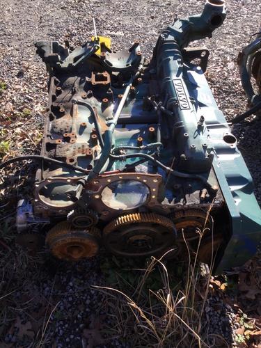 VOLVO D-13 Engine Assembly