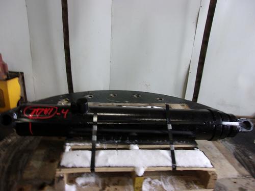   HYDRAULIC CYLINDERS