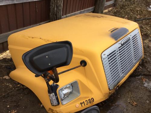 FREIGHTLINER  Hood