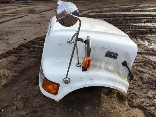 INTERNATIONAL 4900 Hood