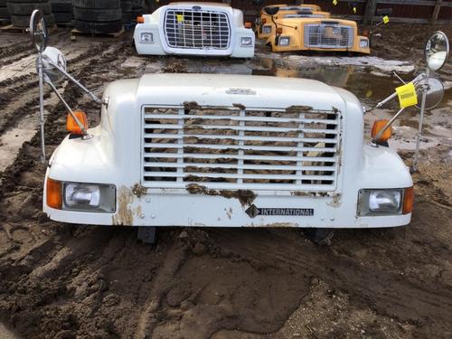 INTERNATIONAL 4900 Hood