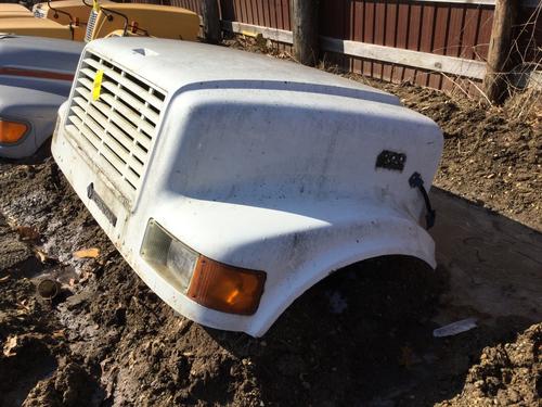 INTERNATIONAL 4700 Hood