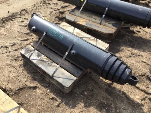   HYDRAULIC CYLINDERS