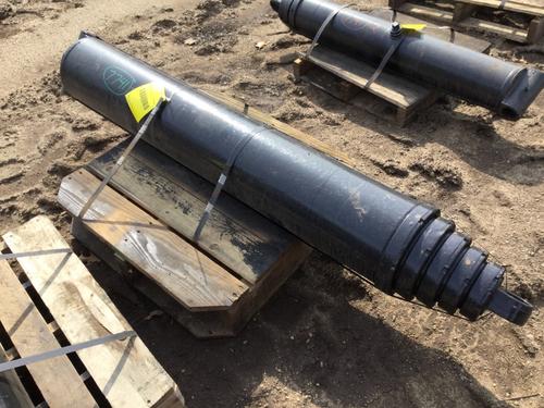   HYDRAULIC CYLINDERS