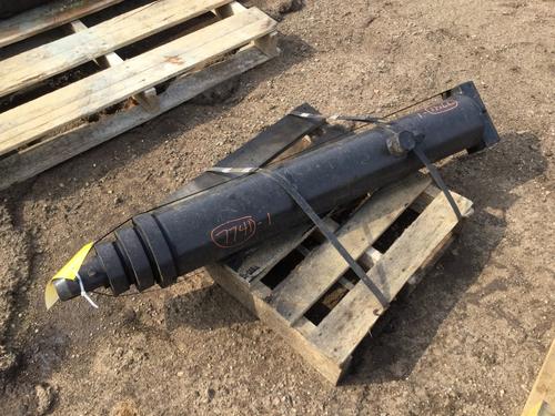   HYDRAULIC CYLINDERS