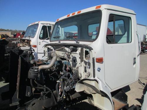 INTERNATIONAL 4700 CAB CLIP