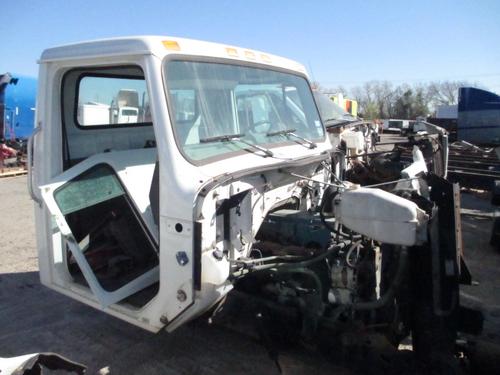 INTERNATIONAL 4700 CAB CLIP