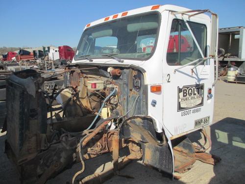 INTERNATIONAL 4700 CAB